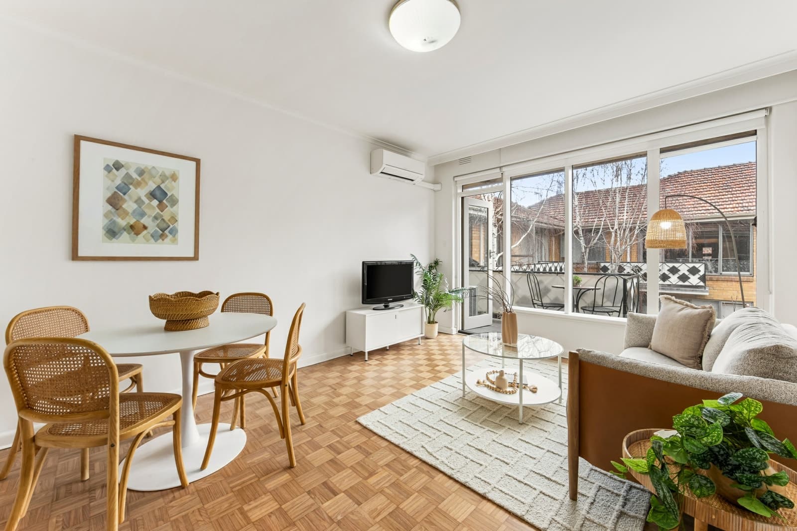 6/3 Wimbledon Avenue,Elwood, Elwood - Image 1