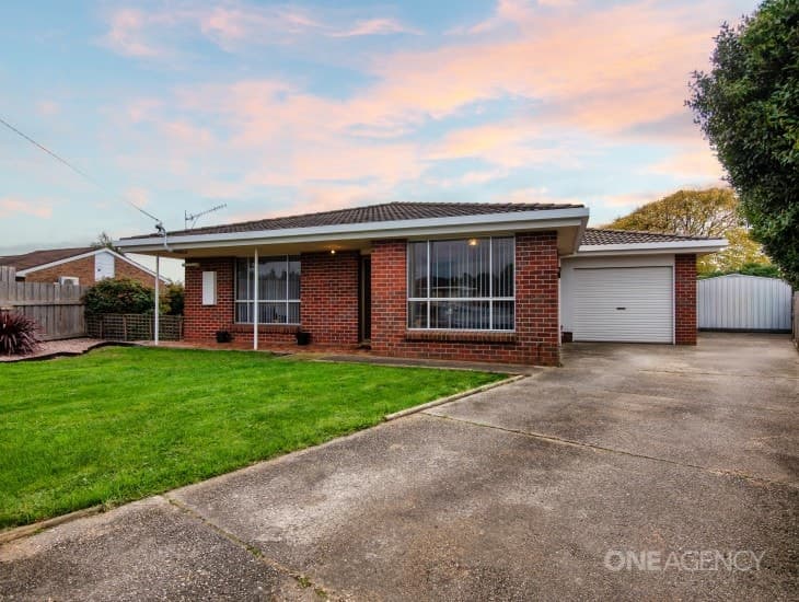 13 Moraine Place, Wynyard - Image 1