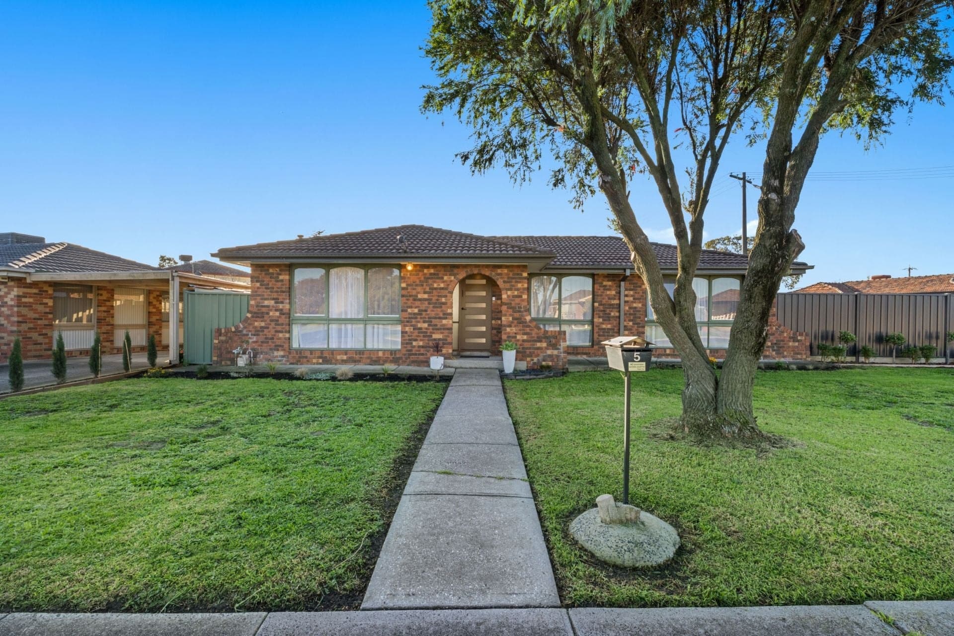 5 Leilani Grove, Thomastown, Thomastown - Image 1