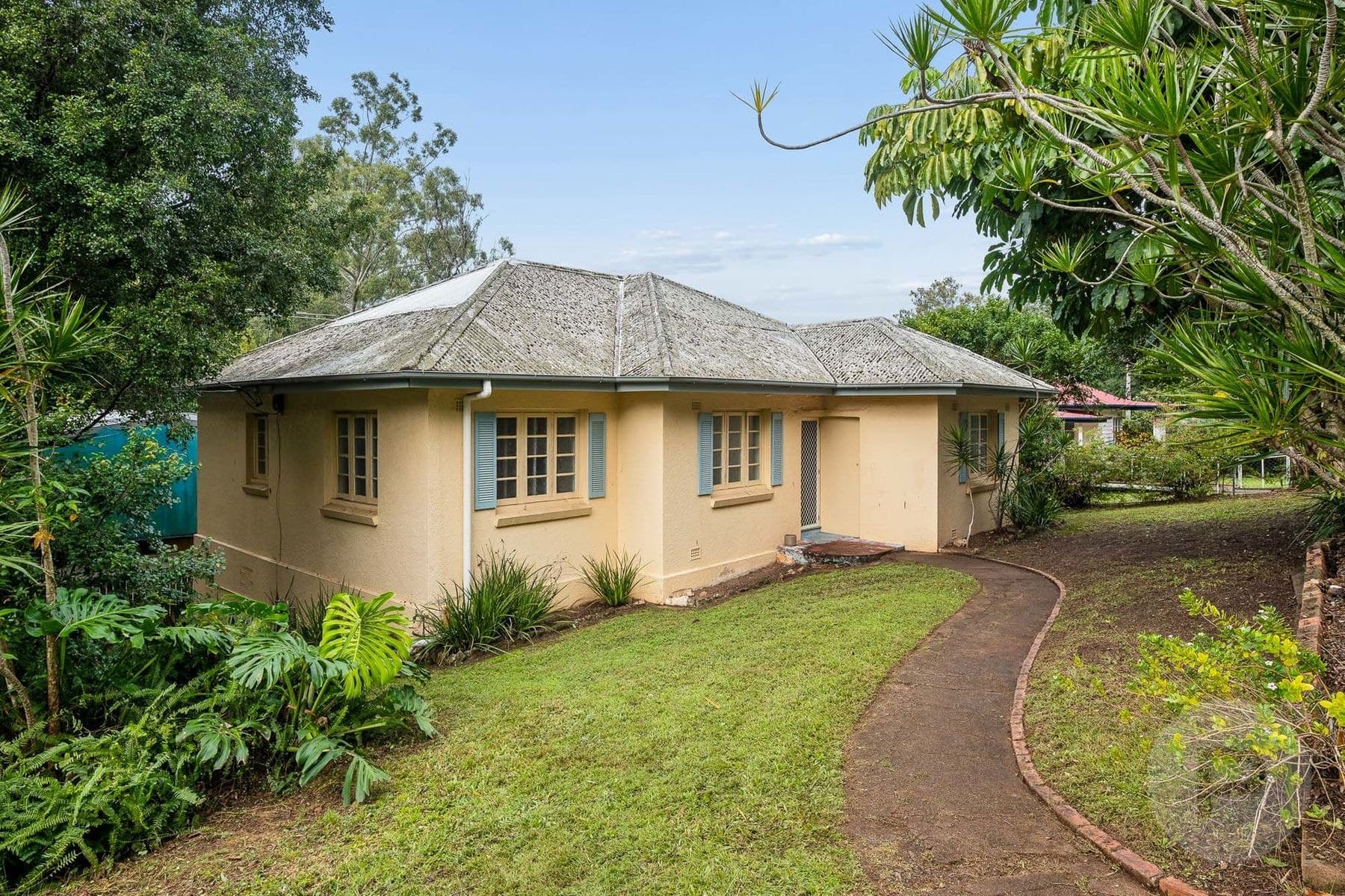 64 Dovercourt Road, Toowong - Image 1