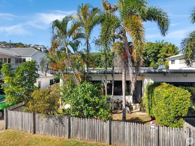 2/68 Primrose Street, Belgian Gardens, QLD 4810, Belgian Gardens - Image 1