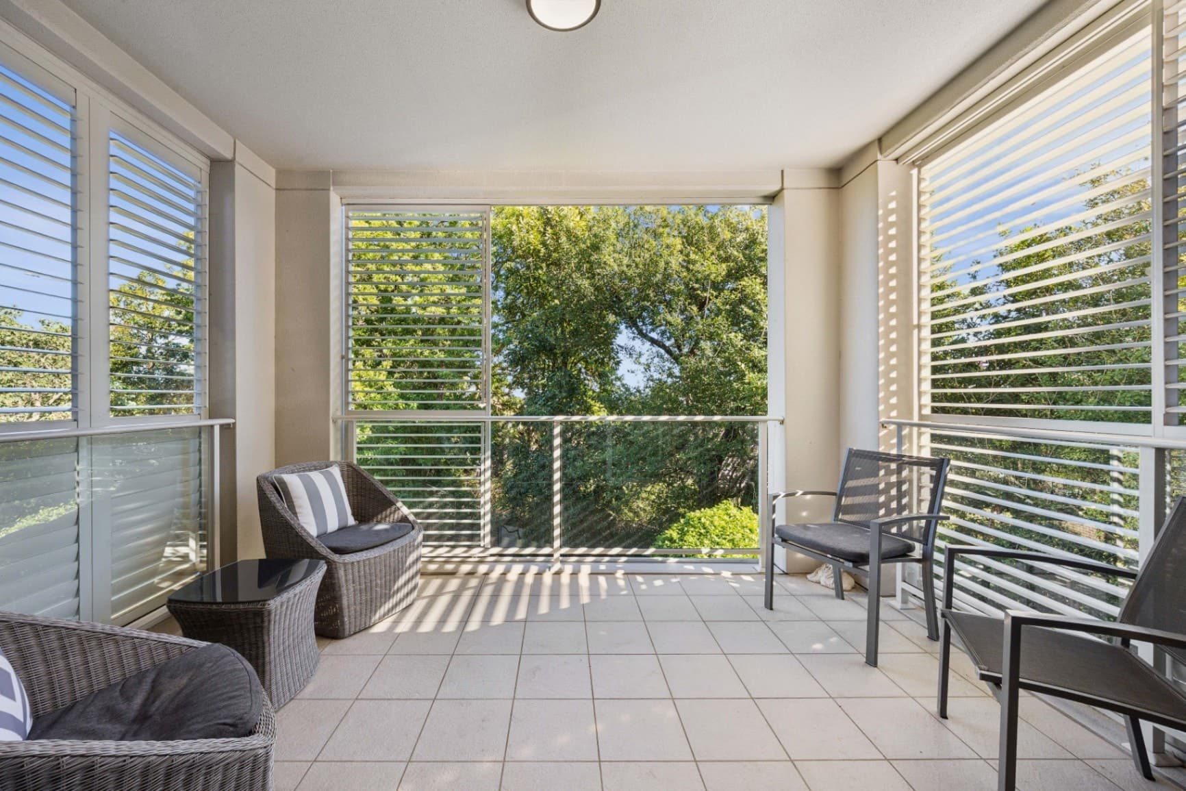 10/9 Garthowen Crescent, Castle Hill - Image 1