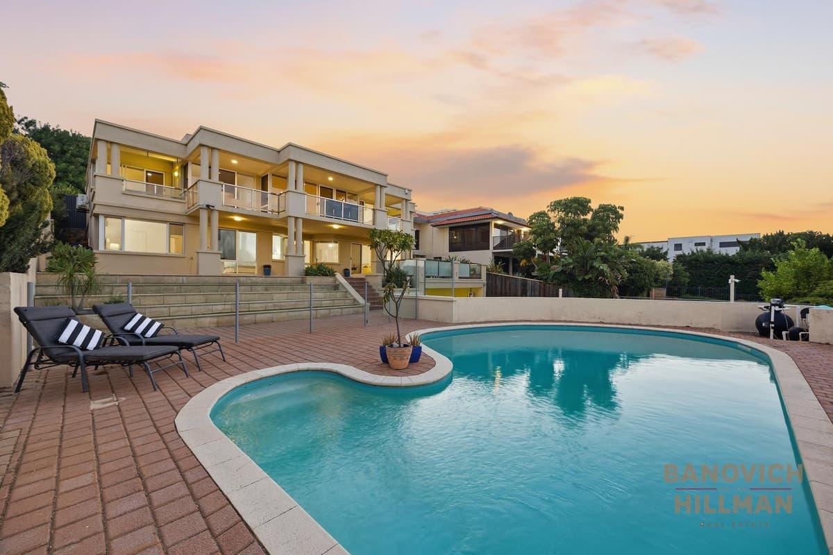 52 Burke Drive, Attadale, Attadale - Image 1