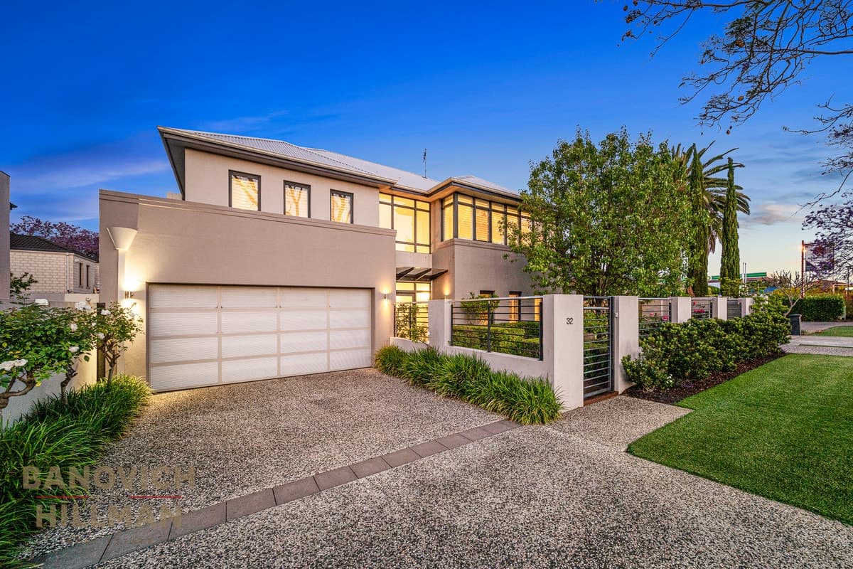 32A Reynolds Road, Applecross, Applecross - Image 1