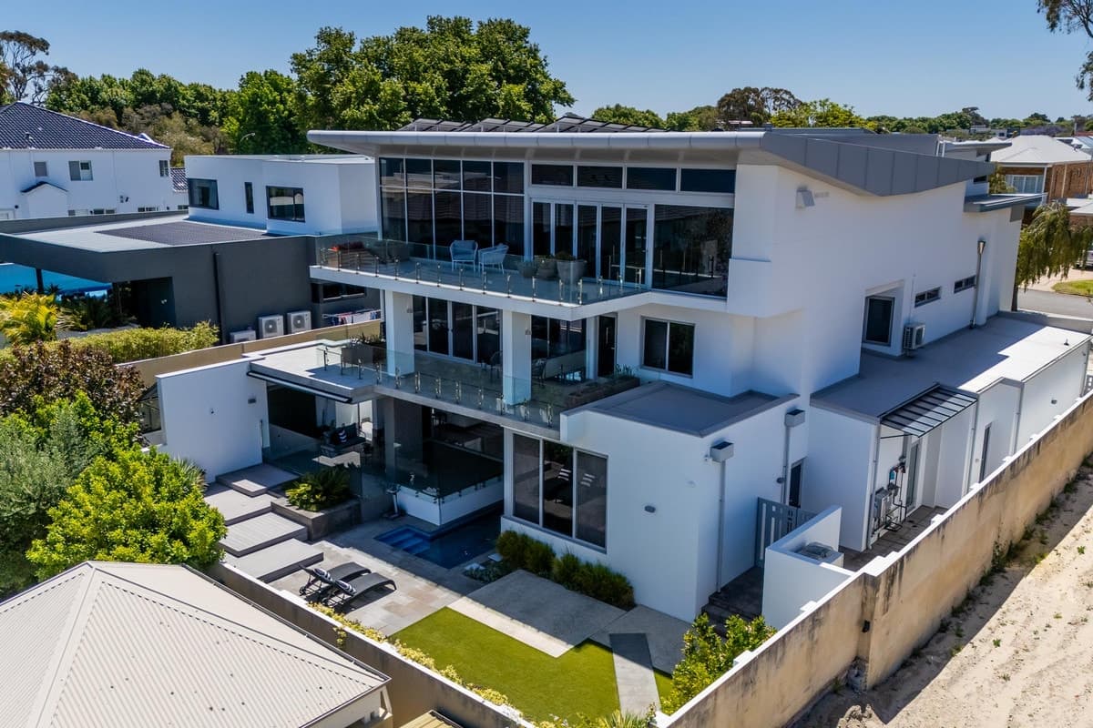 32A Fraser Road, Applecross, Applecross - Image 1