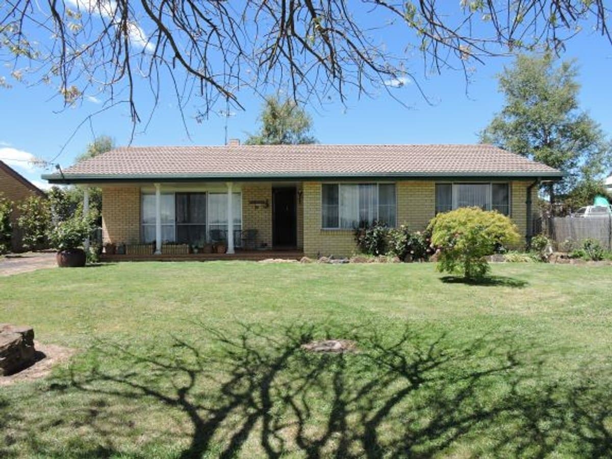 74 SOLE STREET Guyra 2365, Guyra - Image 1