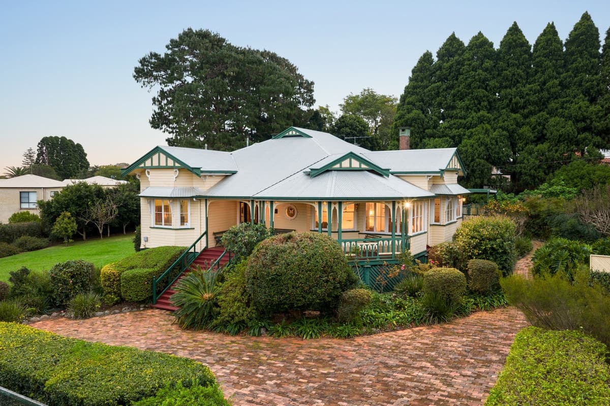 47 Jellicoe Street, Mount Lofty QLD 4350, Mount Lofty - Image 1