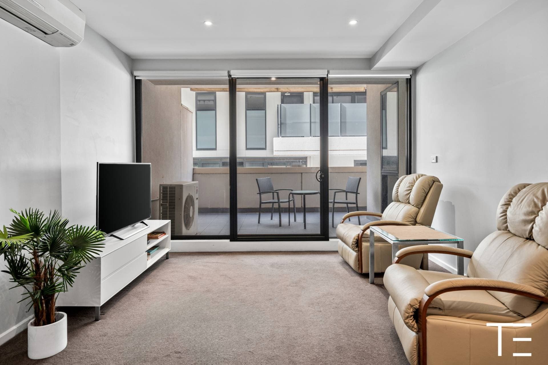 111/2A Montrose Place, Hawthorn East - Image 1