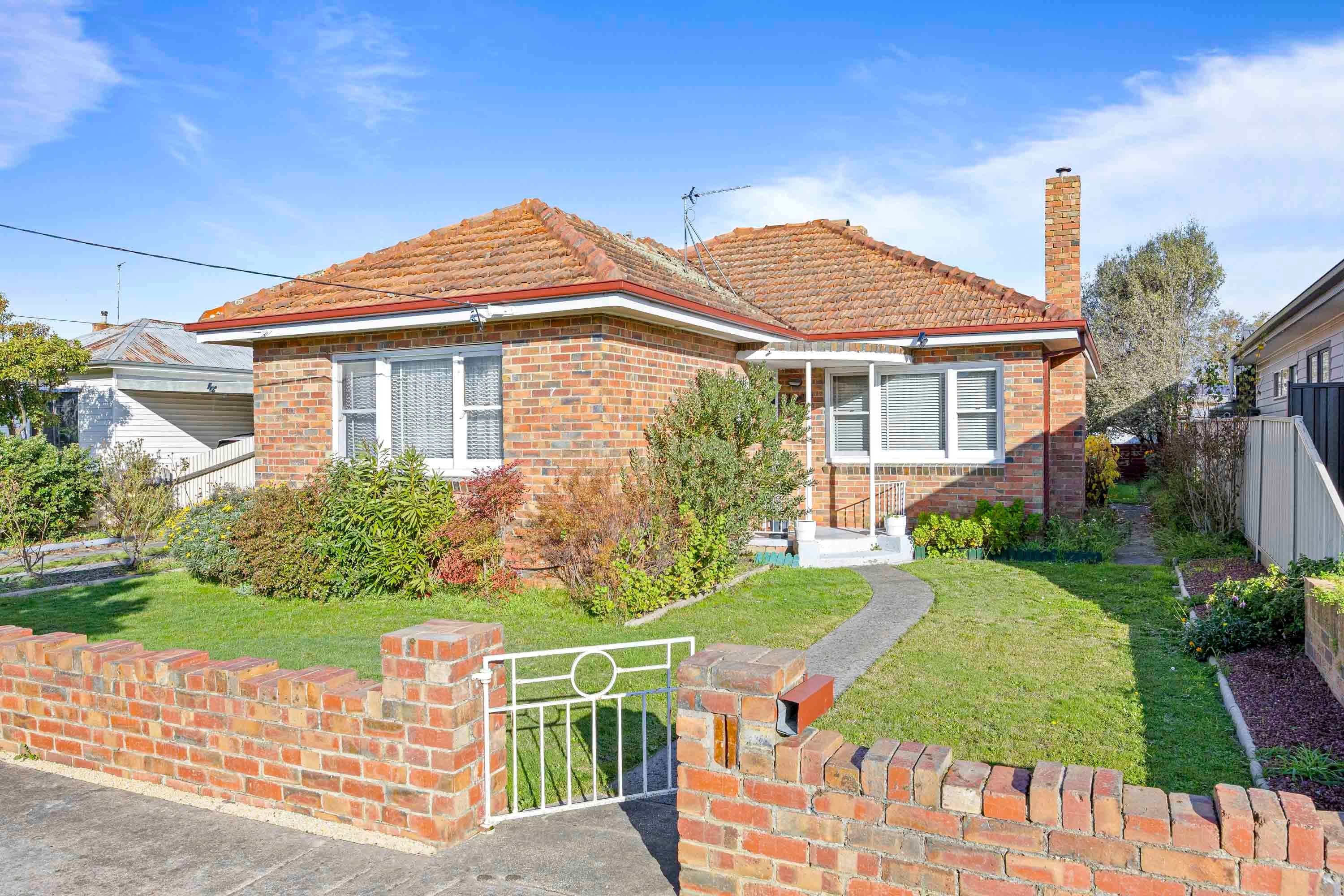 7 Iris Avenue Wendouree, VIC 3355, Wendouree - Image 1