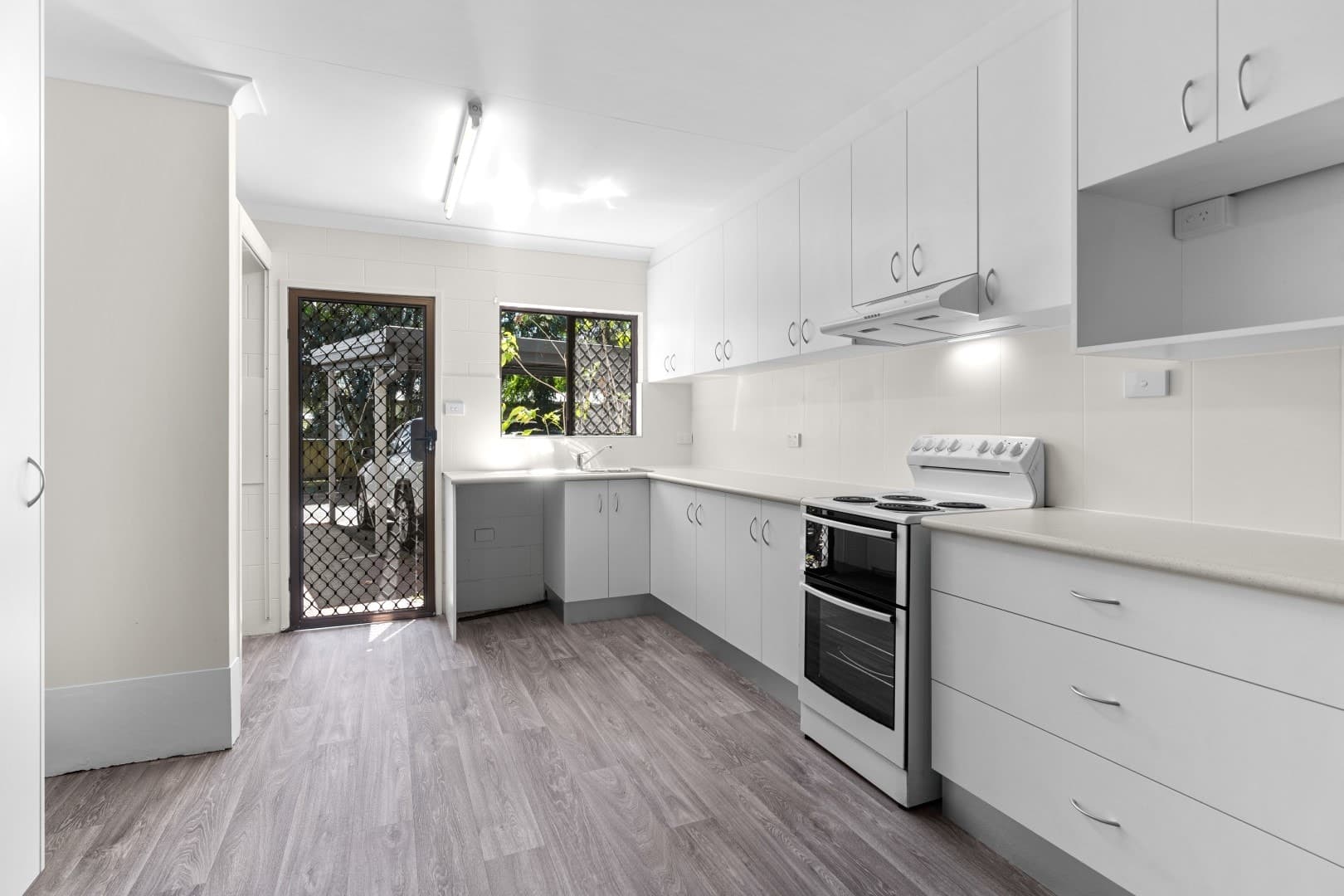 3/75 Boland Street, Westcourt, Westcourt - Image 1