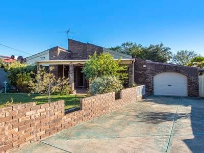 17 Sycamore Close, Rockingham, Rockingham - Image 1