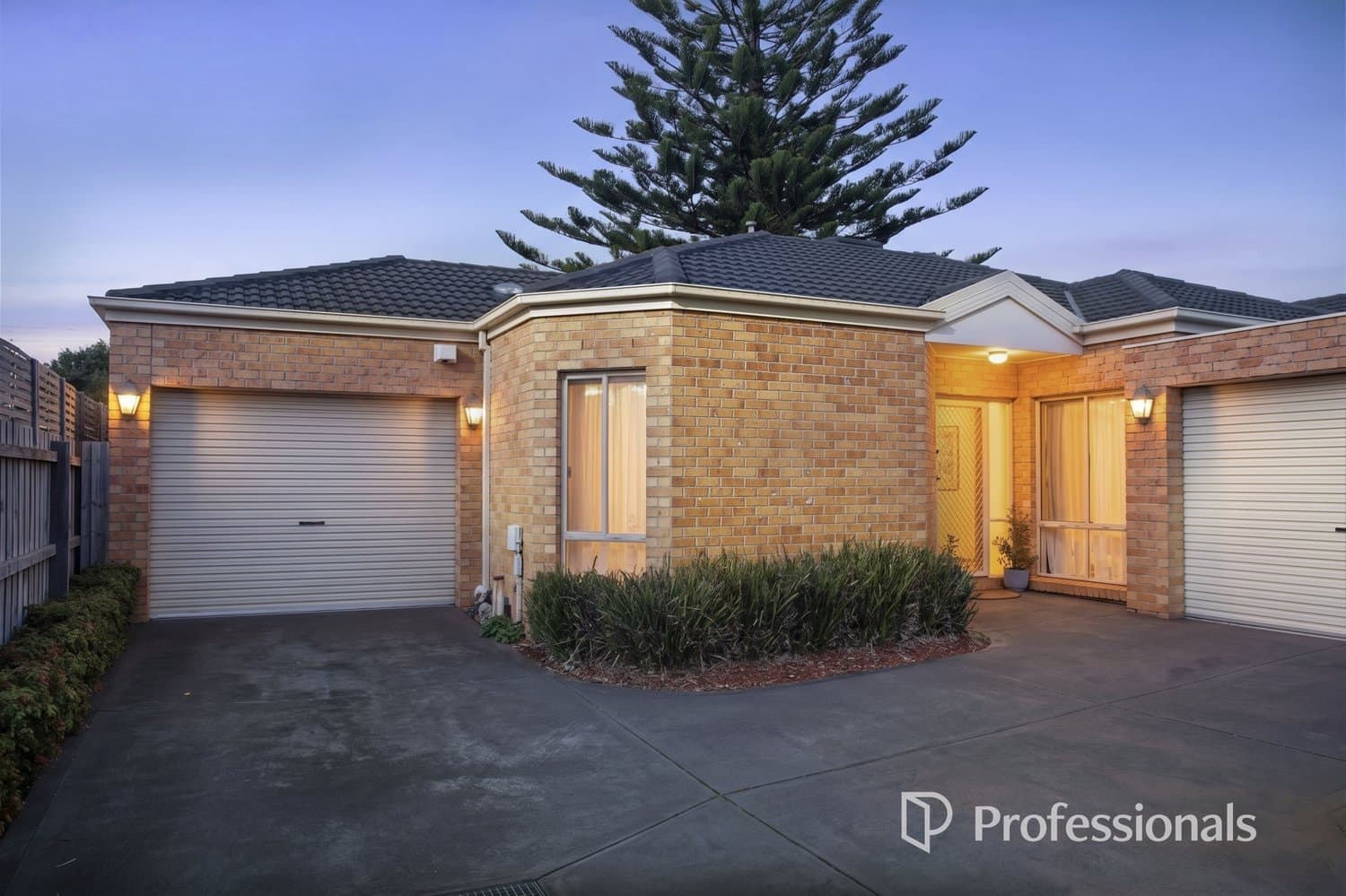 2/10 Thana Street, Bentleigh East VIC 3165, Bentleigh East - Image 1