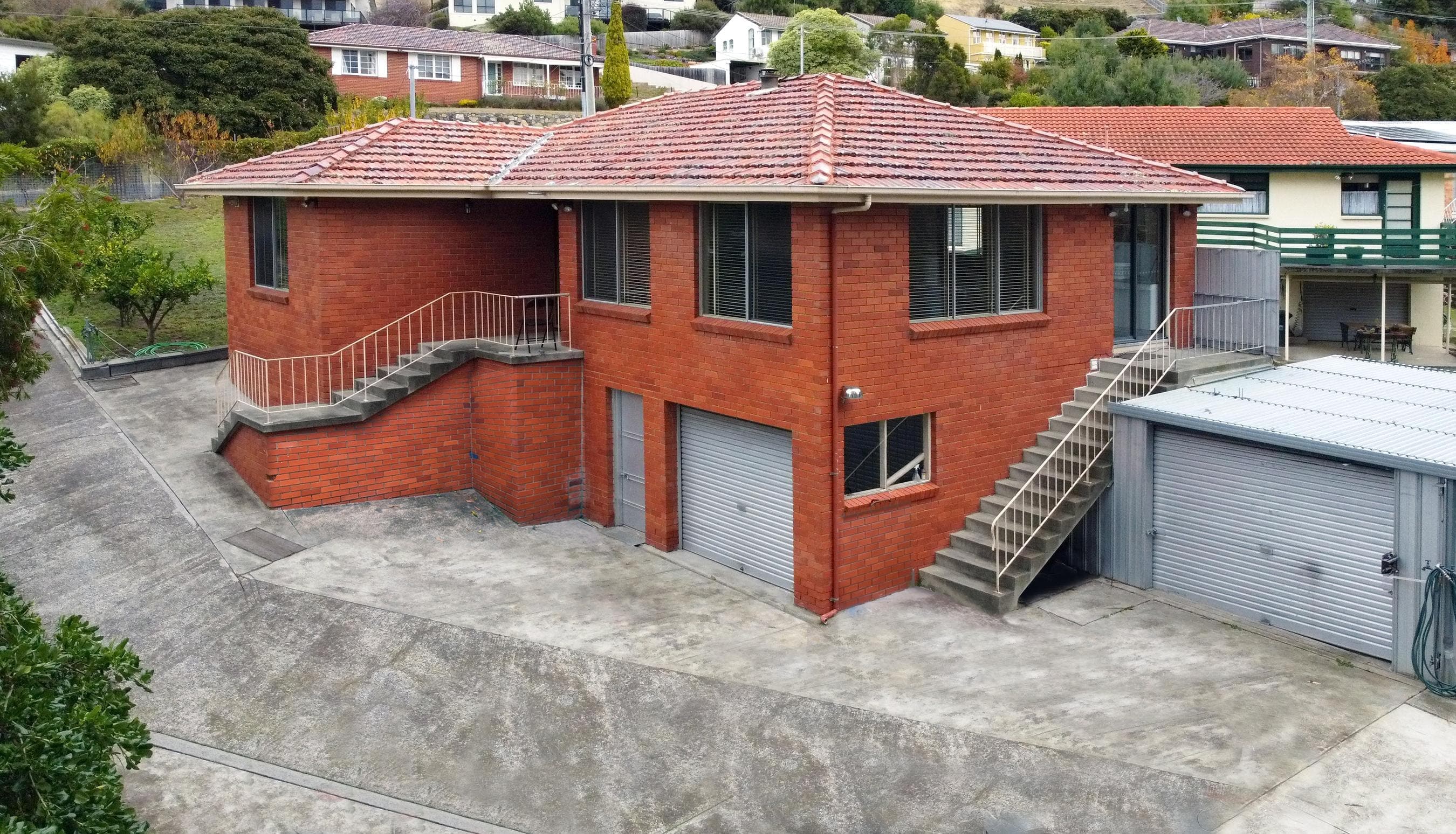 28 Clift Street, Mount Stuart - Image 1