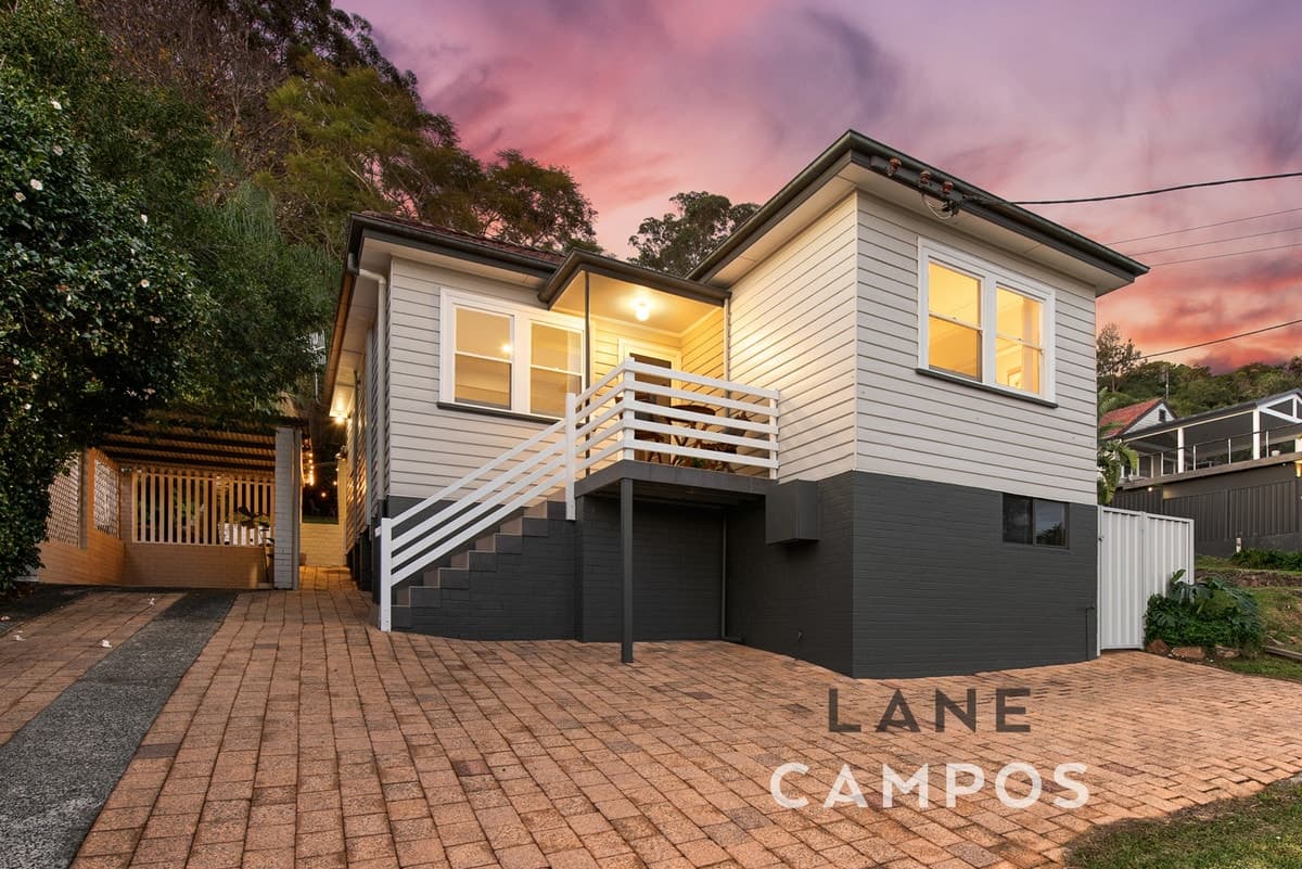 42 Wimbledon Grove, Garden Suburb NSW 2289, Garden Suburb - Image 1