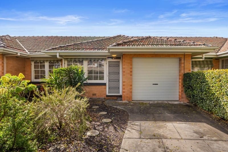 3/1 Waltham Street, Ashford - Image 1