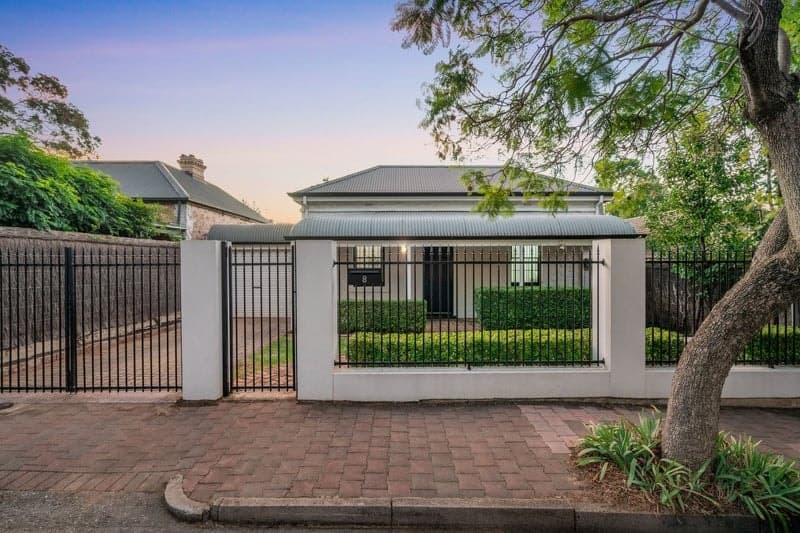 8 Beaconsfield Street, Fullarton - Image 1
