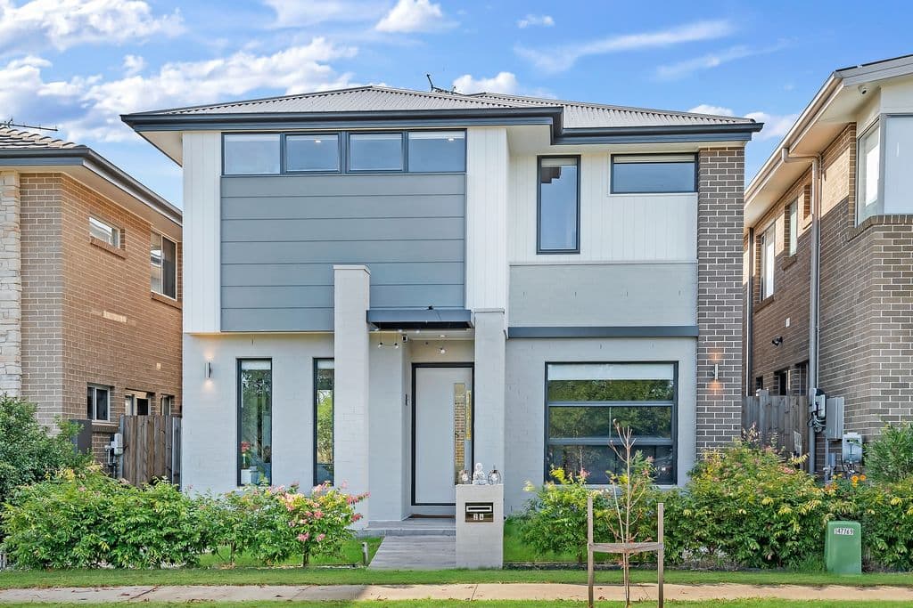24 Moonstone Road (The Gables), Box Hill - Image 1