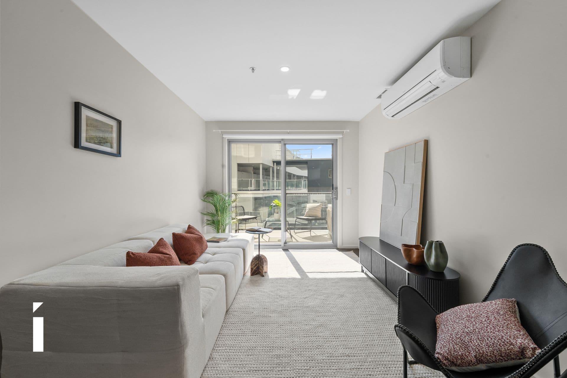 184/325 Anketell Street, Greenway, Greenway - Image 1
