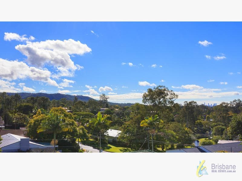 14 Gleneagle Street, Kenmore - Image 1