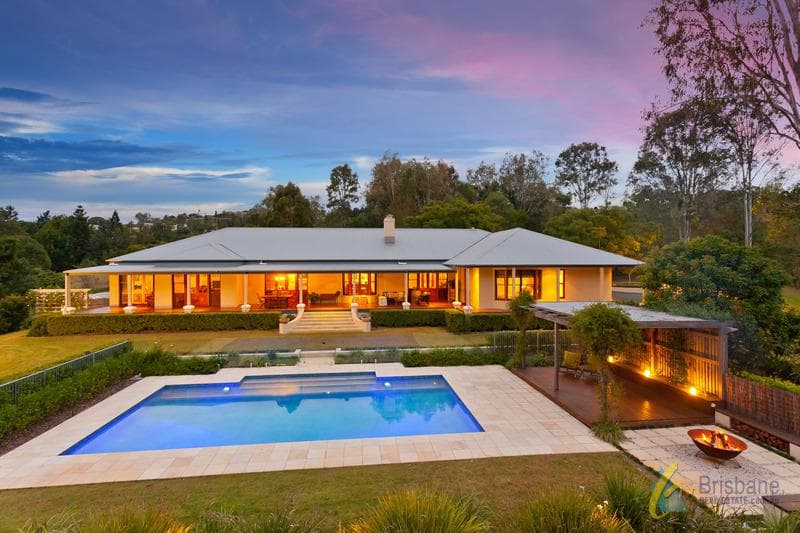 15 Nioka St, Brookfield - Image 1