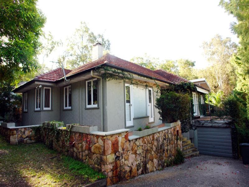 10/1-3 Therry Street East, Strathfield South, Indooroopilly - Image 1