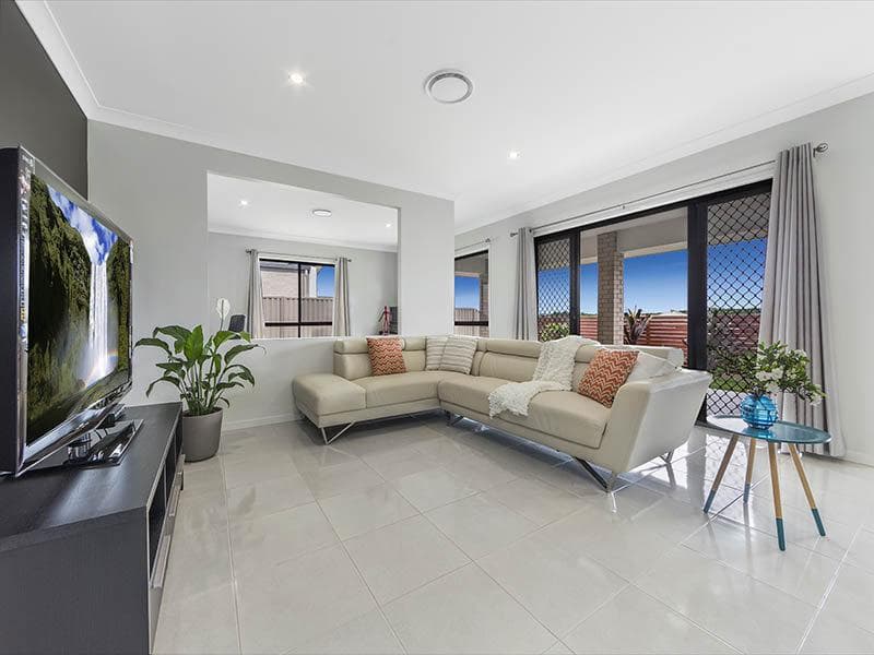 8/14 Victoria Avenue, Woollahra, Kuraby - Image 1