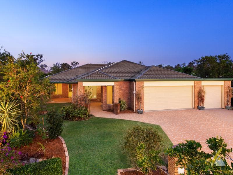 8 Fryer Close, Bellbowrie - Image 1