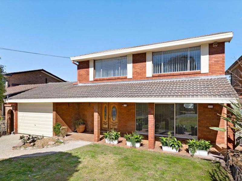 18 Meadow Place, Miranda, Miranda - Image 1