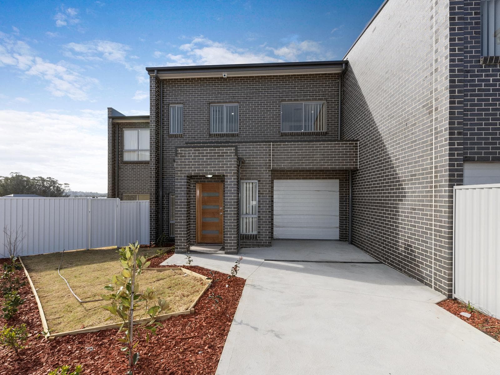 Lot 945 Little John Street, Middleton Grange, Middleton Grange - Image 1