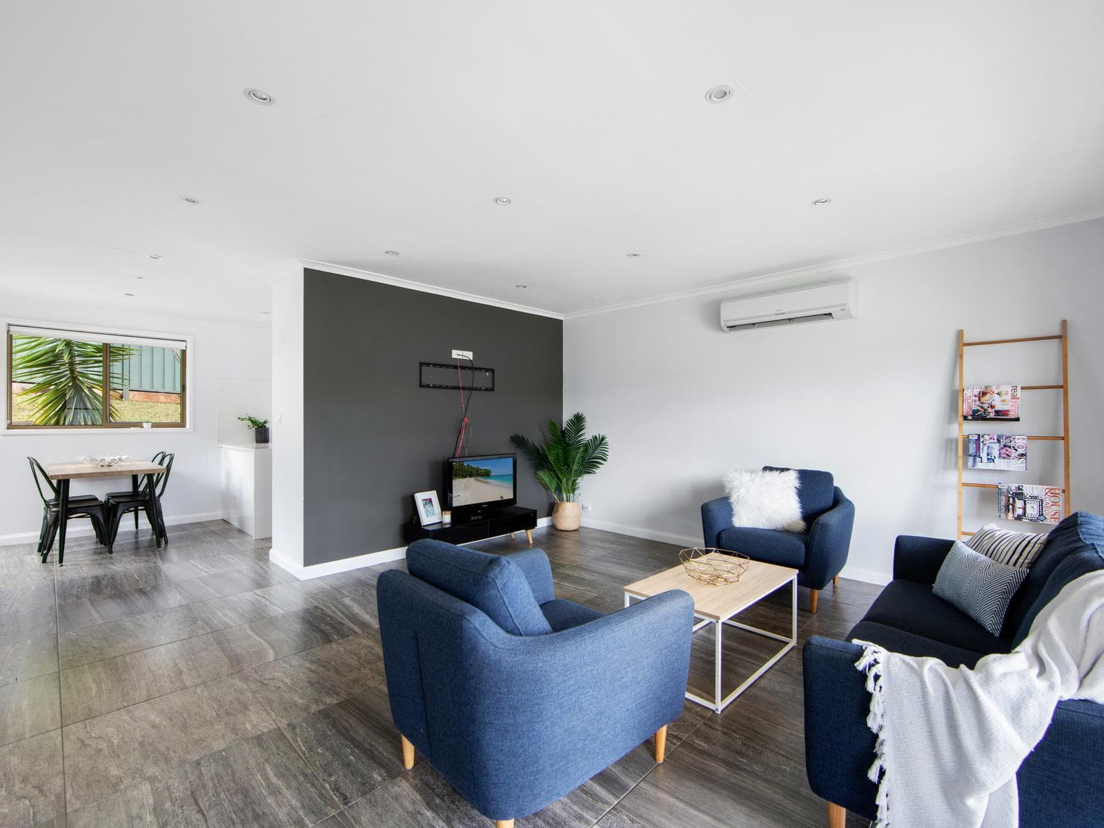 14 Waniora Parkway, Port Macquarie, Port Macquarie - Image 1