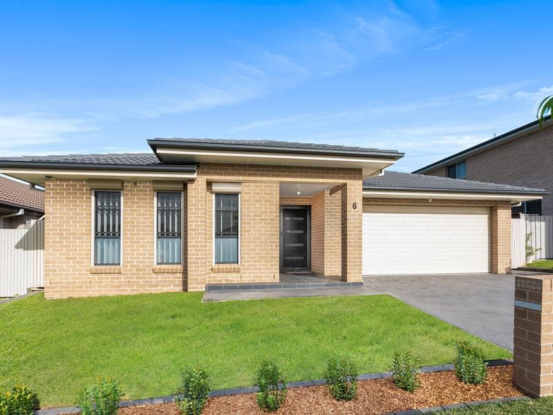 6 Bluey Street, Middleton Grange, Middleton Grange - Image 1