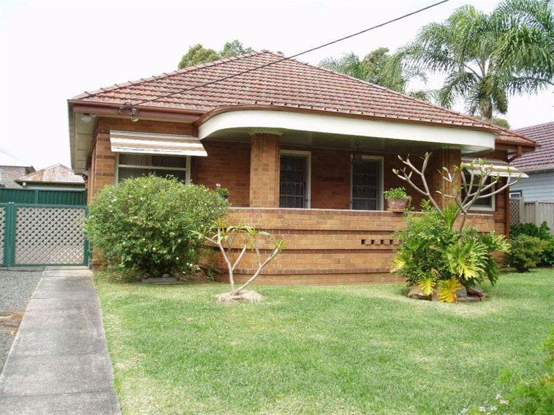 16 Talbot Road, Guildford, Guildford - Image 1