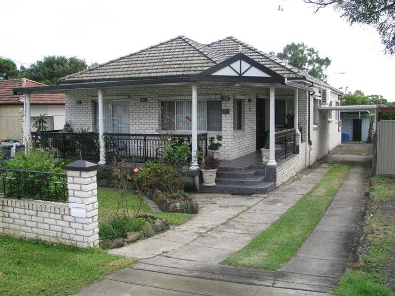 19 Caroline Street, Guildford, Guildford - Image 1