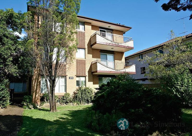 12/35 Blaxcell Street, Granville, Granville - Image 1