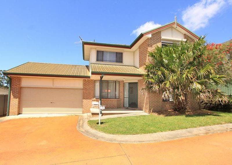 12 Vardy Court, Helensburgh, Helensburgh - Image 1