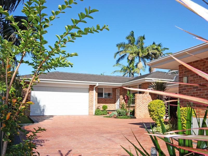 2/5 Sunnyside Crescent, Port Macquarie, Port Macquarie - Image 1