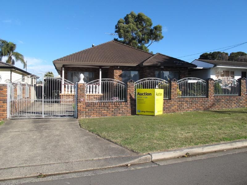 9/15 Blaxcell Street
Granville, NSW 2142, Smithfield - Image 1