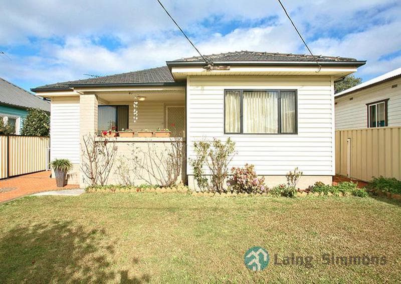 4 Fourth Street, Granville, Granville - Image 1