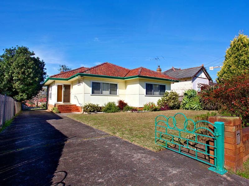 13 Hawkesbury Road, Westmead, Westmead - Image 1