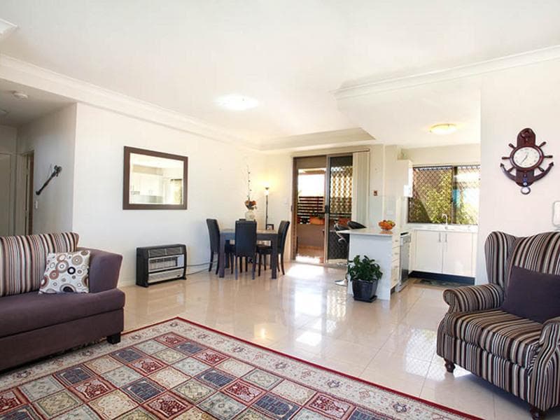 4/546 - 556 Woodville Road, Guildford, Guildford - Image 1