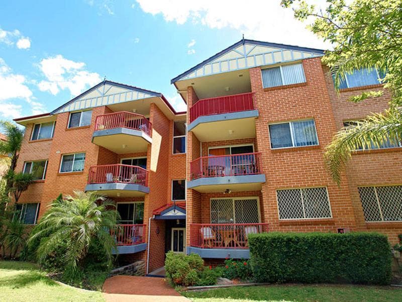17/17 - 23 Addlestone Road, Merrylands, Merrylands - Image 1