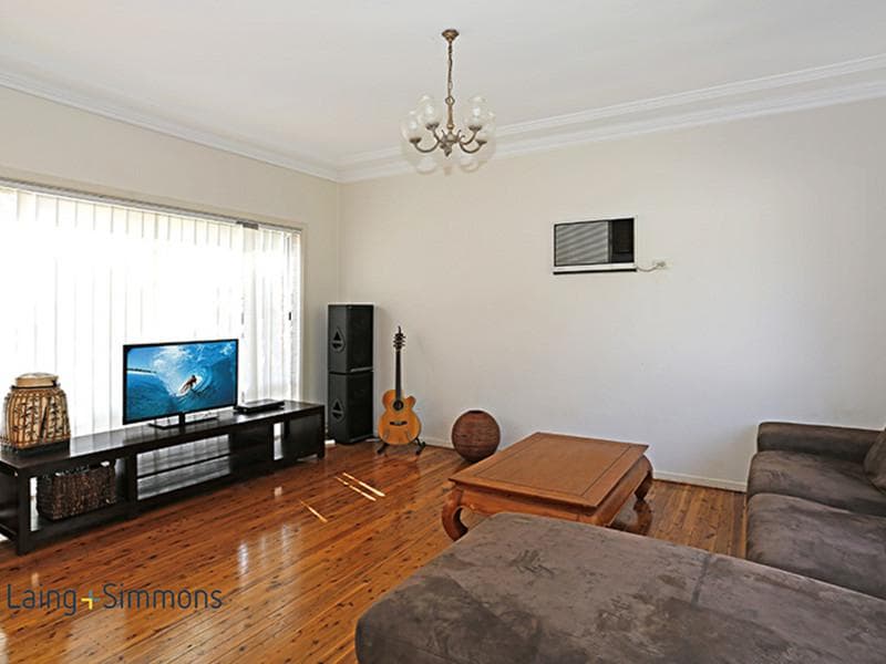 72 Raglan Road, Miranda, Miranda - Image 1