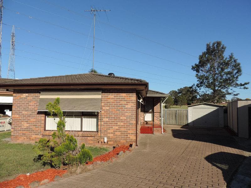 16 Kippax Street, Shalvey, Shalvey - Image 1