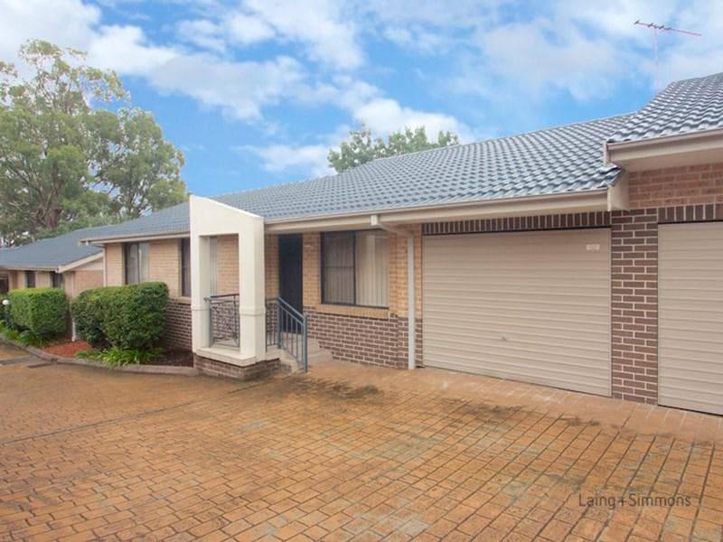 4/12 Caloola Road, Constitution Hill, Constitution Hill - Image 1