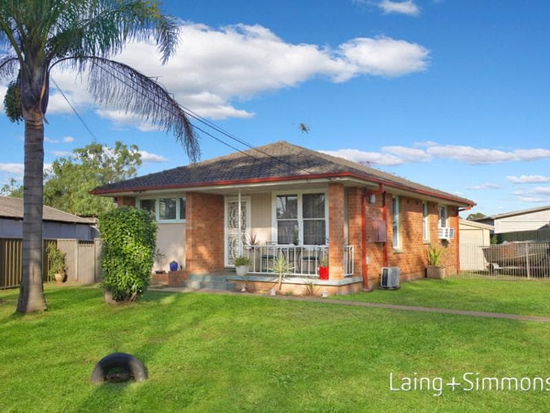 66 Tarawa Road, Lethbridge Park, Lethbridge Park - Image 1
