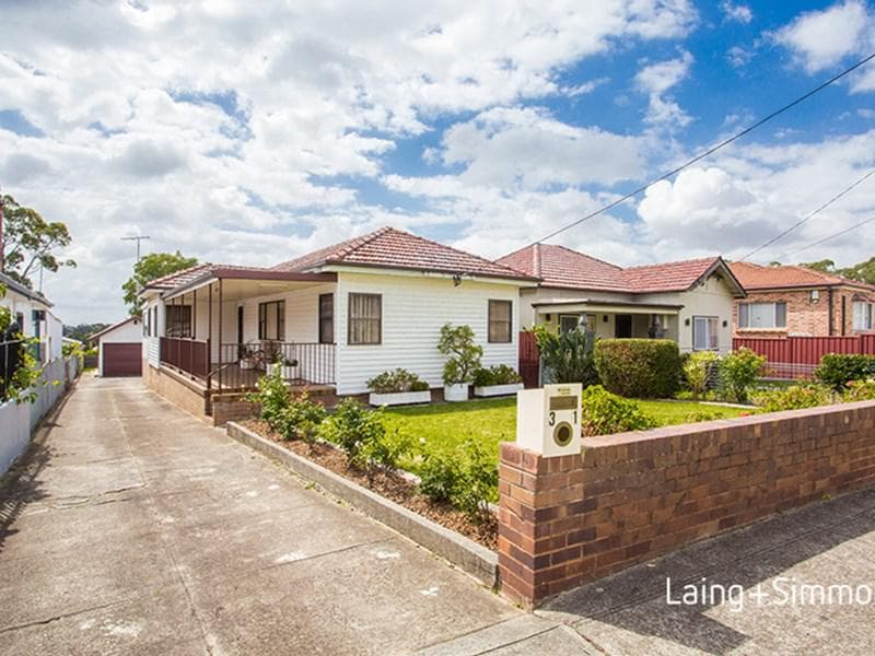 31 Rowley Road, Guildford, Guildford - Image 1