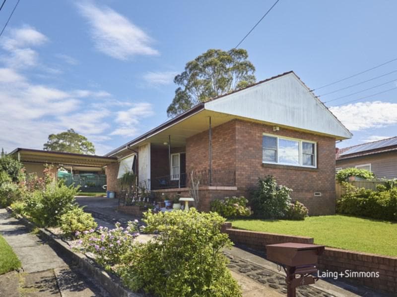 4 Comber Crescent, Pendle Hill, Pendle Hill - Image 1