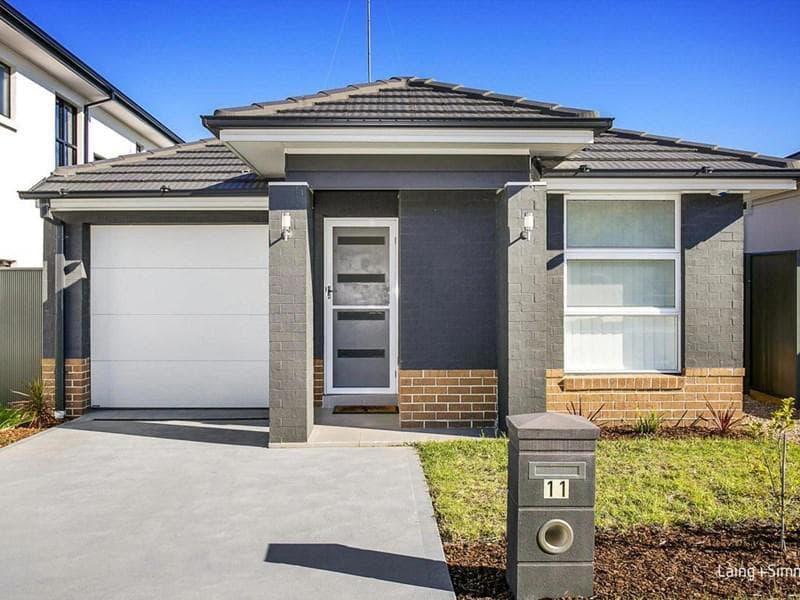 11 Latona Crescent, Ropes Crossing, Ropes Crossing - Image 1