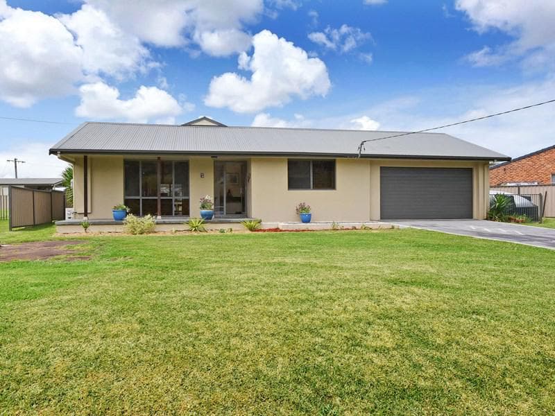 146 Riverside Drive, Port Macquarie, Port Macquarie - Image 1