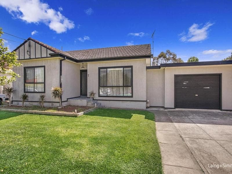 7 Constance Avenue, Oxley Park, Oxley Park - Image 1